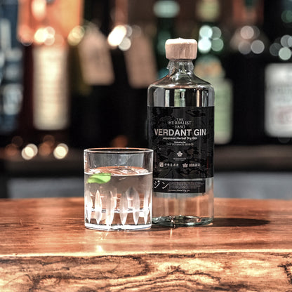 越後薬草x伊勢屋酒造x RUDDER THE HERBALIST YASO VERDANT GIN Japanese Herbal Dry Gin